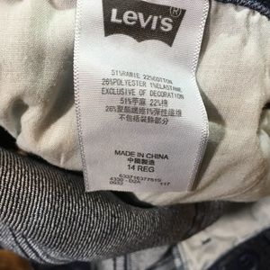 Levis Shorts - Levis Shorty Shorts (juniors) size 14 like new Levis Shorts - Levis Shorty Shorts (juniors) size 14 like new